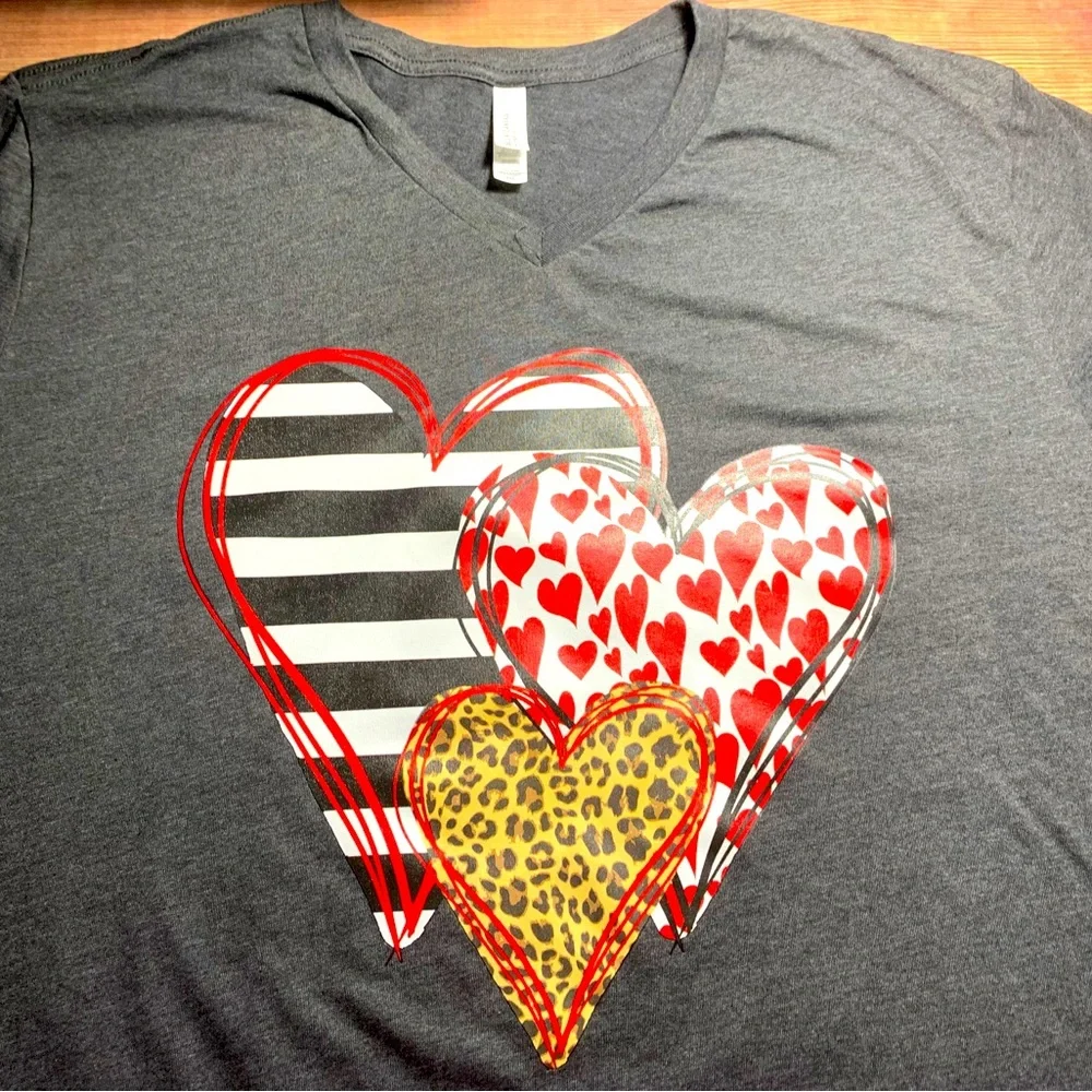 Valentine Hearts Shirt - Picture 1 of 3